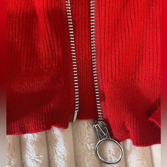 Red Ribbed knit zip up cardigan - Picture 2 of 6